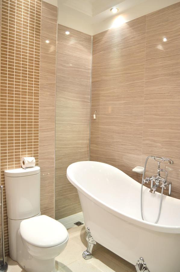 Léon Hôtel Kinshasa Ngoại thất bức ảnh