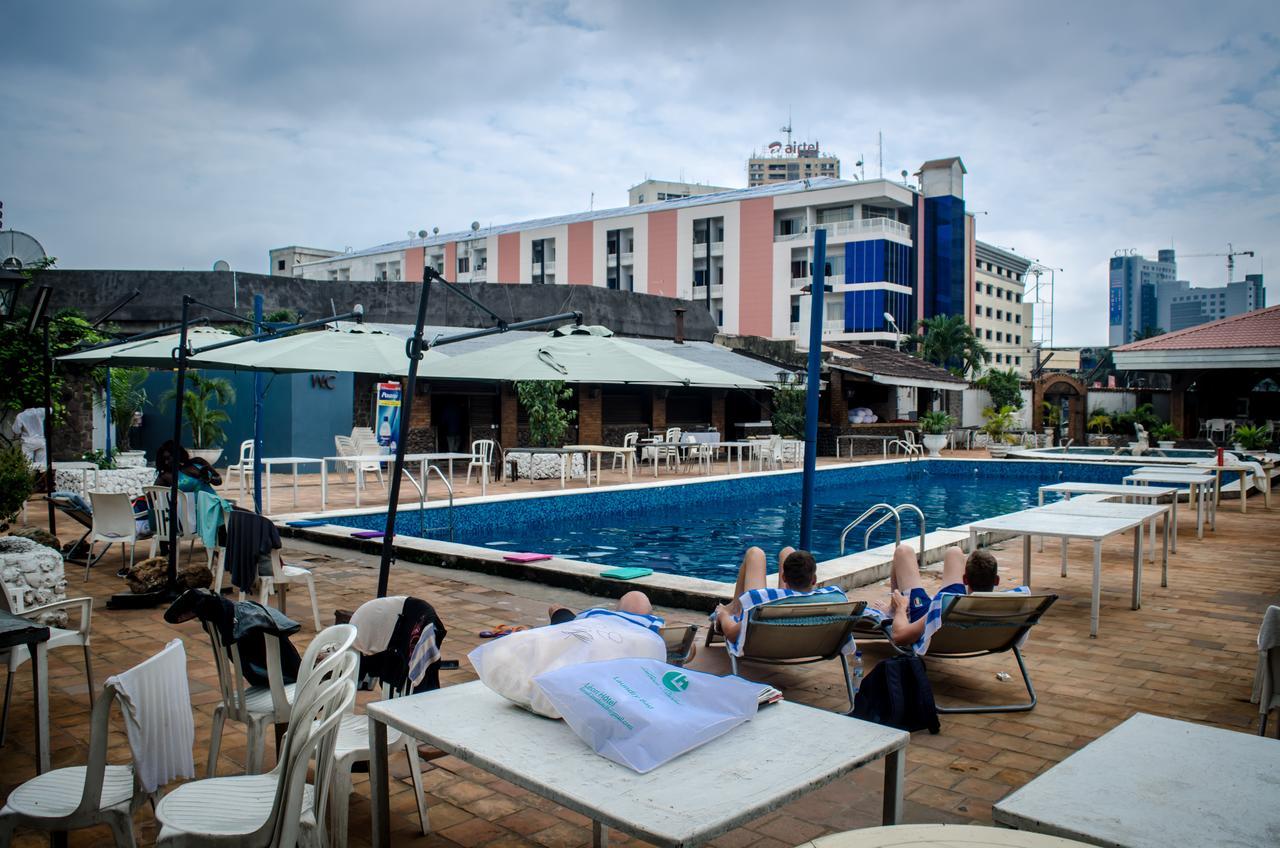 Léon Hôtel Kinshasa Ngoại thất bức ảnh