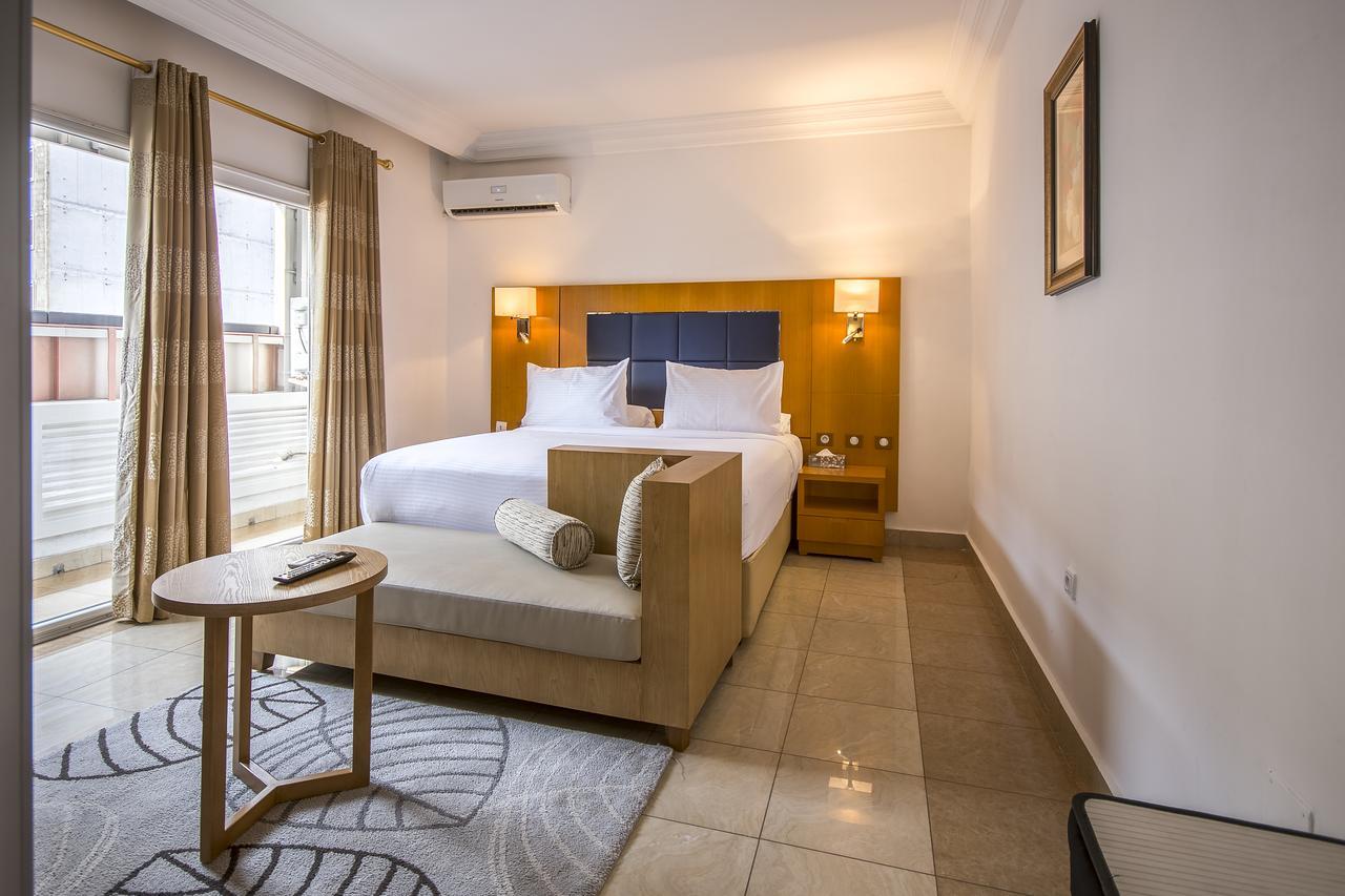 Léon Hôtel Kinshasa Ngoại thất bức ảnh
